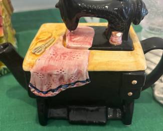 Sewing Machine tea pot