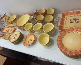 Pfaltzgraph Napoli hand painted 8 place settings and serving pieces set