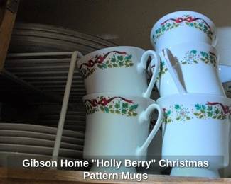 Gibson Home Holly Berry Christmas Pattern Mugs