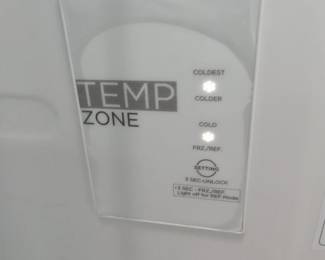 Midea Upright Freezer MRUFAWW fourth image