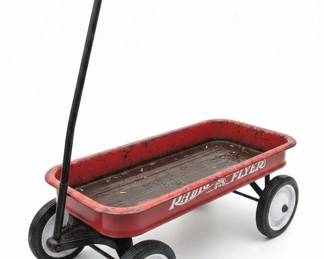 Radio Flyer Model Classic Red Wagon