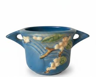 Roseville Pottery Magnolia Blue Ewer and Vase Set third image