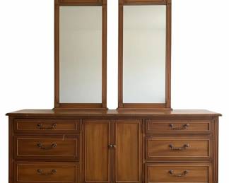 Vintage Thomasville Dresser with Mirror Set