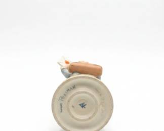 Hummel The Postman Figurine Set with Baker and Child fourth image