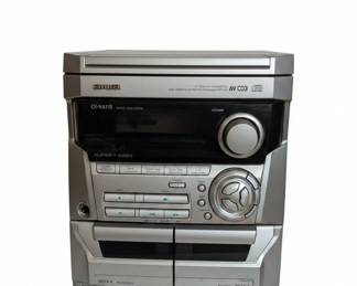 Aiwa CXNA Digital Audio System with Speakers