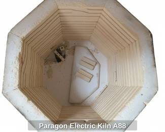 Paragon Electric Kiln A third image