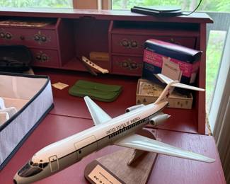 McDonnell Douglas C-9A Nightingale USAF Model Airplane
