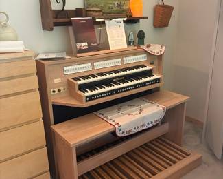 Johannus Studio 150 Digital Organ