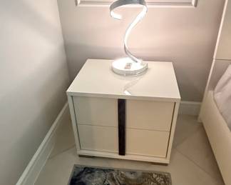 Modern Swirl LED Table Lamp