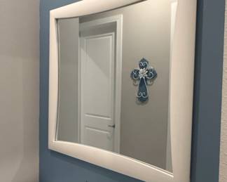 White Wavy Frame Wall Mirror