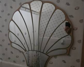 This is also at next week's estate sale it is smaller than the palm trees We have this at $40. Do not come here looking for it please read the description