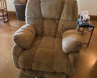 RECLINER
