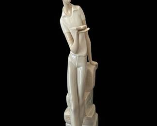 Lladro Porcelain Figurine The Young Reader second image