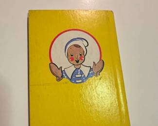 Pinocchio An Abridged Edition by C. Collodi, Illustrated by Esther Friend second image