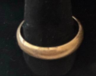 K Yellow Gold Wedding Band