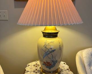 Vintage Asian Chinoiserie Ceramic Ginger Jar Table Lamp with Bird and Floral Motif