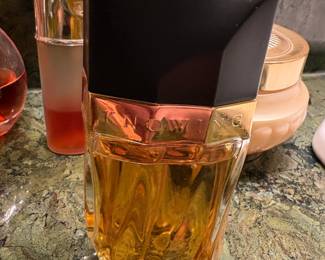 Estée Lauder Knowing Eau de Parfum