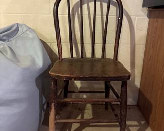 Antique Windsor Spindle Back Chair