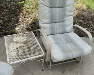 Outsunny Outdoor Glider Chair and Side Table Set