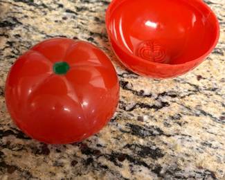 Vintage Hutzler Tomato Keeper Food Saver