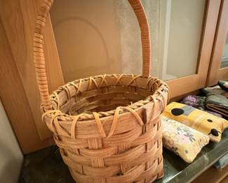 Hand-Woven Splint Basket with Handle