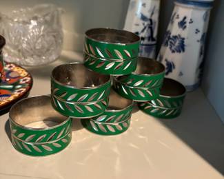 Set of 6 Green Leaf Napkin Rings