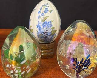 Roger Vines MSH ASH St Helens Art Glass Paperweights