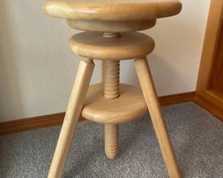 Adjustable Height Swivel Stool