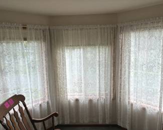 A Variety Of Lace Curtains