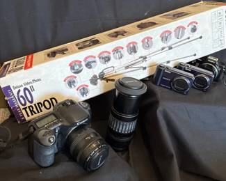 Canon EOS 10D Camera Sony CyberShot  60 Tripod