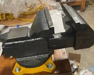 5 Bench Vise
