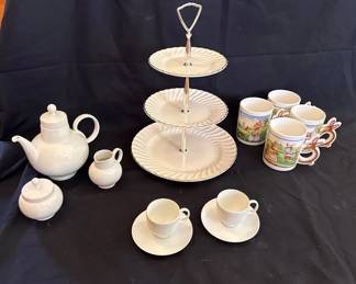 Heinrich Bavaria Germany TeaCoffee Set  Demitasse Cups and Saucers