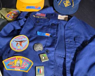 Military & Boy Scout Memorabilia