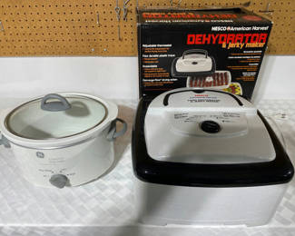 Lot 51: 3-Quart Slow Cooker and Nesco Dehydrator with Box
