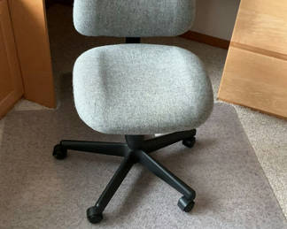 Lot 44: Adjustable Office Chair And Plastic Floor Mat