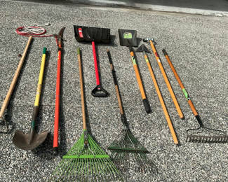 Lot 49: Long Handled Yard Tools
