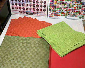 Lot 18: Woven placemats, napkins, trays, and educational flag/president boards