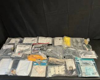 Mystery Assorted Model Bagged Airplanes