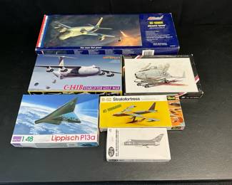Assorted Airplane Kits feat. AM Tech EC135NE AriaAlots Snoopy