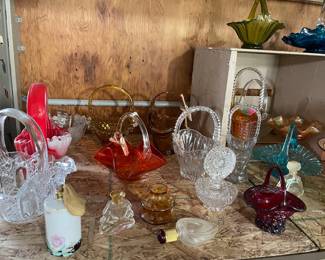 Lots of baskets! Multiple basket discount.