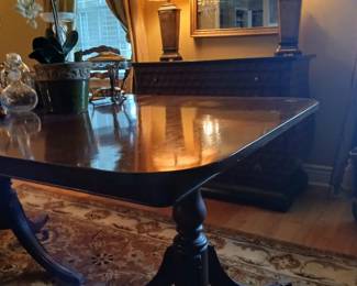 DINING TABLE, LAMPS, GILDED SOLID OAK MIRRIR