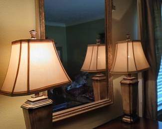 LAMPS, VINTAGE GILDED OAK MIRROR
