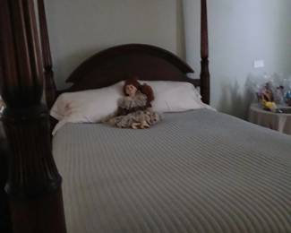 BOMBAY 4-POSTER BED