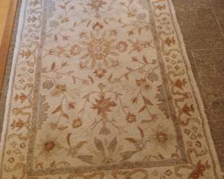 BEIGE RUG