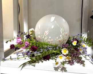 LED Globe pink