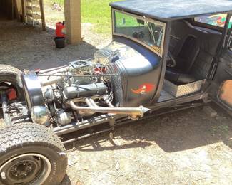 1926 1926 Ford Body Custom Rat Custom Hotrod 1926 VIN: NCS89800 Miles: N/A Engine: SMALL BLOCK V8 Color: BLACK 1926 Custom Rat Rod Modified Hotrod 1926 Ford Model T Body, Small Block Engine, Open Wheel, Side Pipe Exhaust, Road Runner Stickers, Title On Hand, Engine Is Running, Hitting A Lick, Scan The Qr Code To See Video Or Copy & Paste The Link: https://www.youtube.com/shorts/u8_vK7tOJ6I