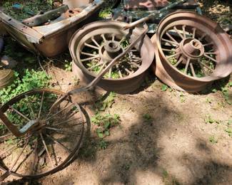 VINTAGE TRACTOR RIMS
