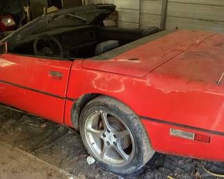 1987 Chevrolet CORVETTE C4 VIN: 1g1yy318xh5129839 Miles: 118,000 Engine: 5.7L L98 V8 Color: RED 1987 C4 Red Chevrolet Corvette Convertible With 1992-97 5.7l V8 350 Engine Automatic Transmission