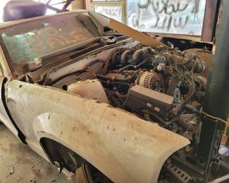 2005 WHITE FORD MUSTANG PARTS CAR, PROJECT CAR,