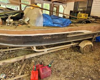 VINTAGE WOODEN HULL LAKE BOAT & TRAILER